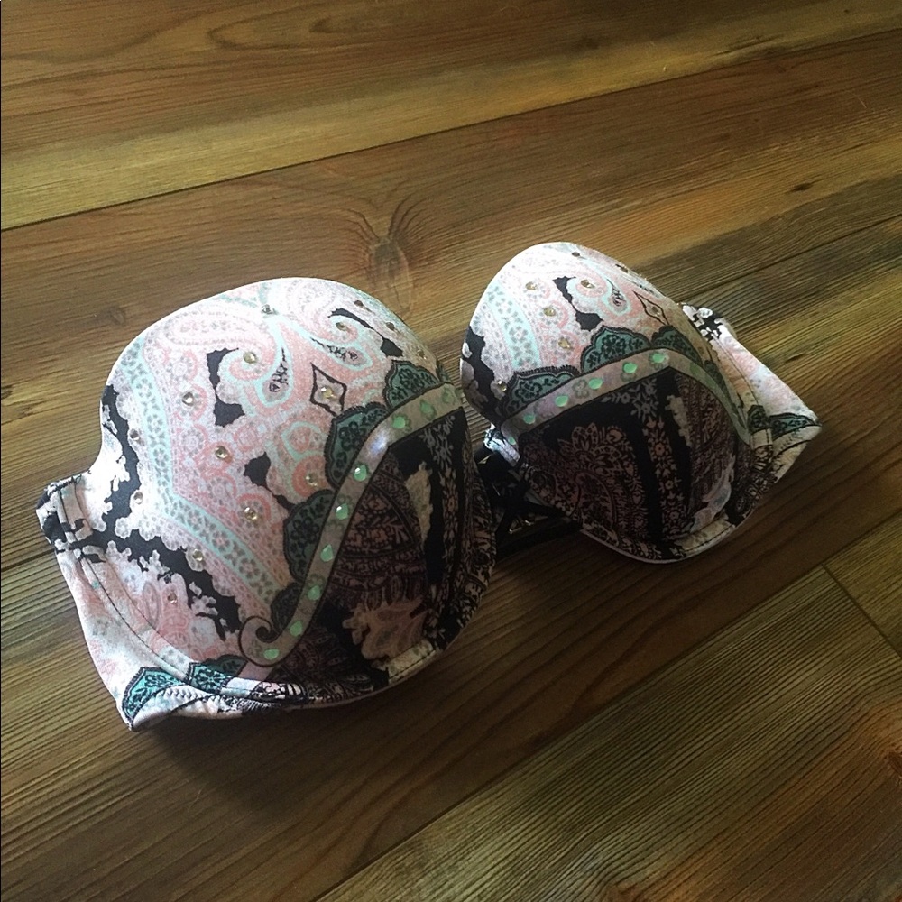 Victoria’s Secret Swim Top 36 D